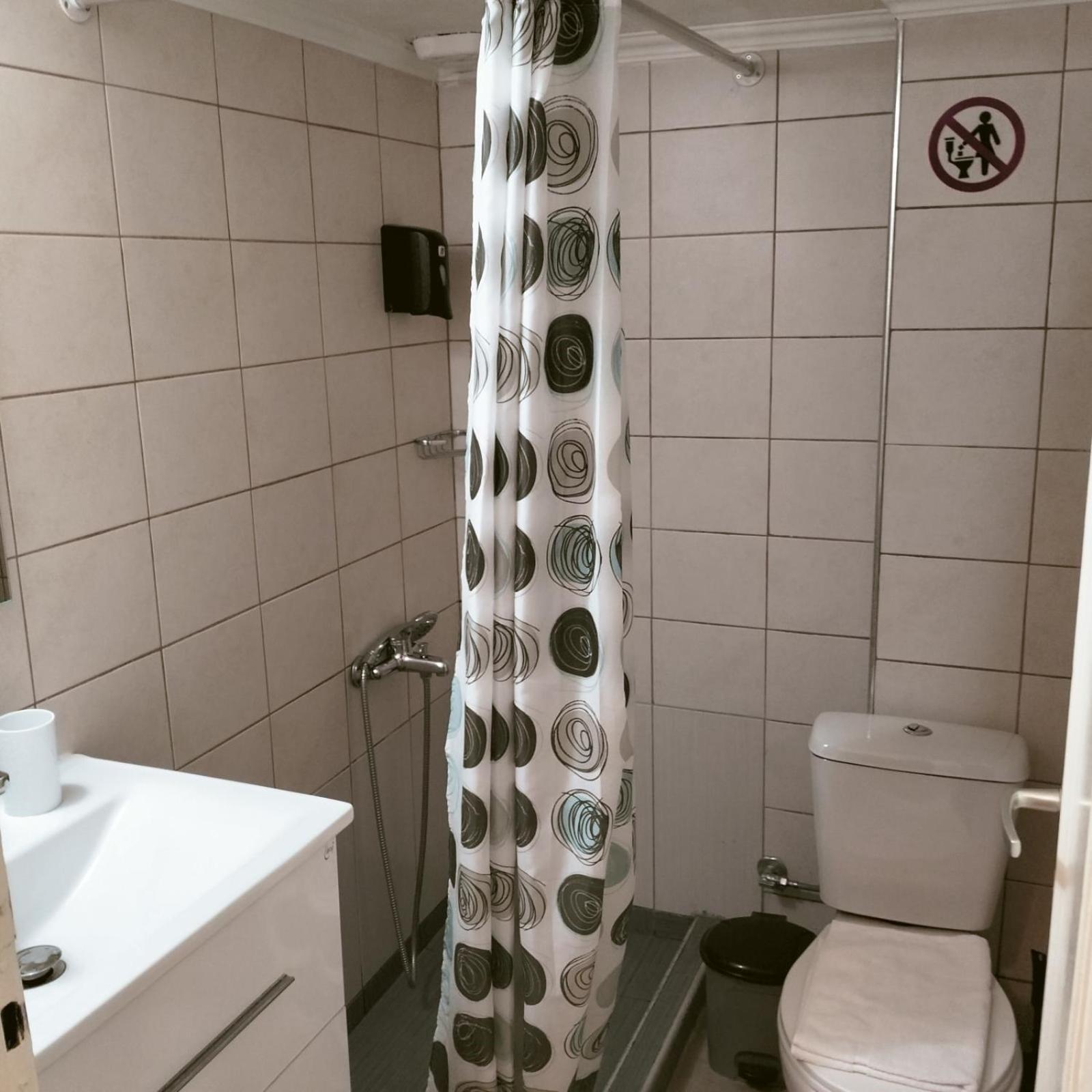 Deluxe Mitropoleos Apartment Salonicco Esterno foto