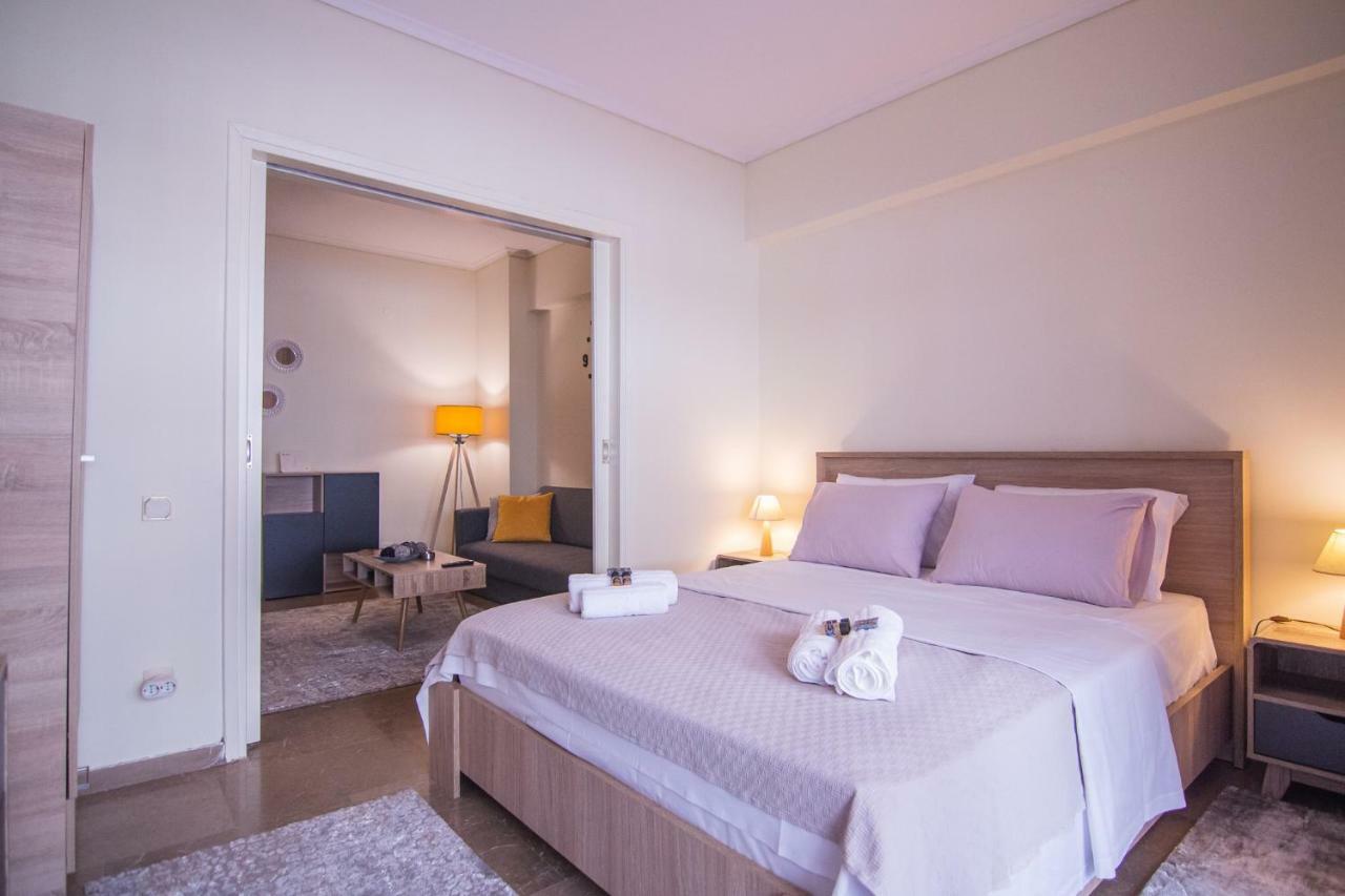 Deluxe Mitropoleos Apartment Salonicco Esterno foto